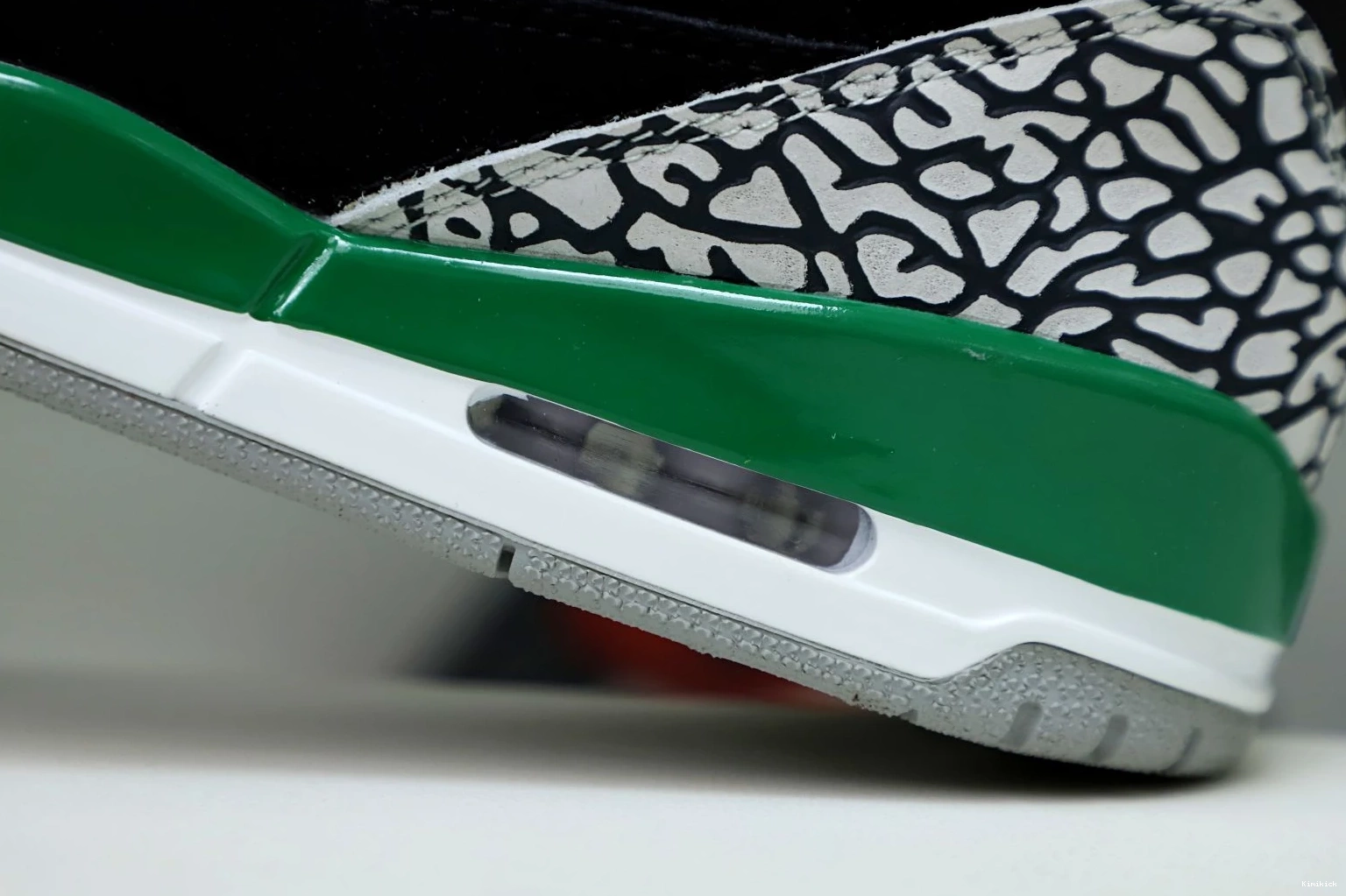 PINE HighQuality AIR 3 GREEN JORDAN Kimikick 2024 0523
